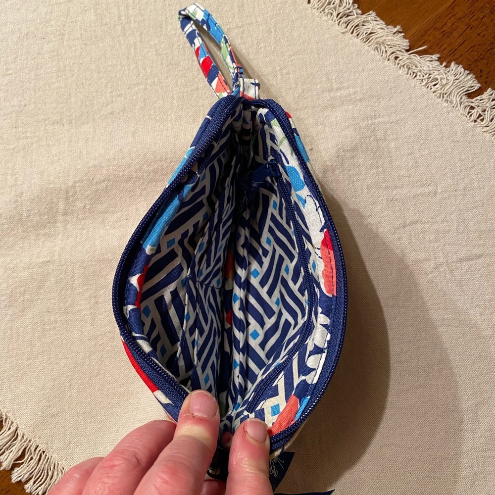 Vera Bradley Wristlet - Summer Cottage - Picture 3 of 4